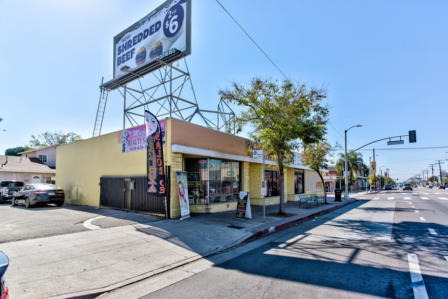 13476 Van Nuys Blvd, Pacoima, CA à vendre - Photo du bâtiment - Image 1 de 1