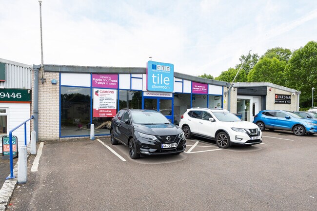 Plus de détails pour 1-5 Cow Ln, Canterbury - Commerce de détail à louer
