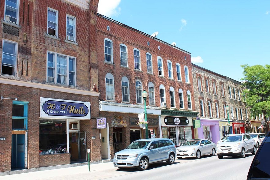 200-202 W King St, Brockville, ON à vendre - Photo principale - Image 1 de 1