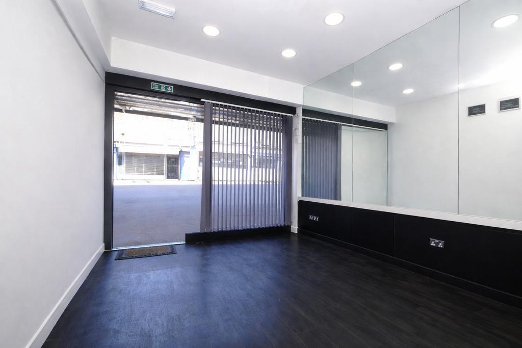 204-206 High Road Leytonstone, London for lease Building Photo- Image 1 of 10