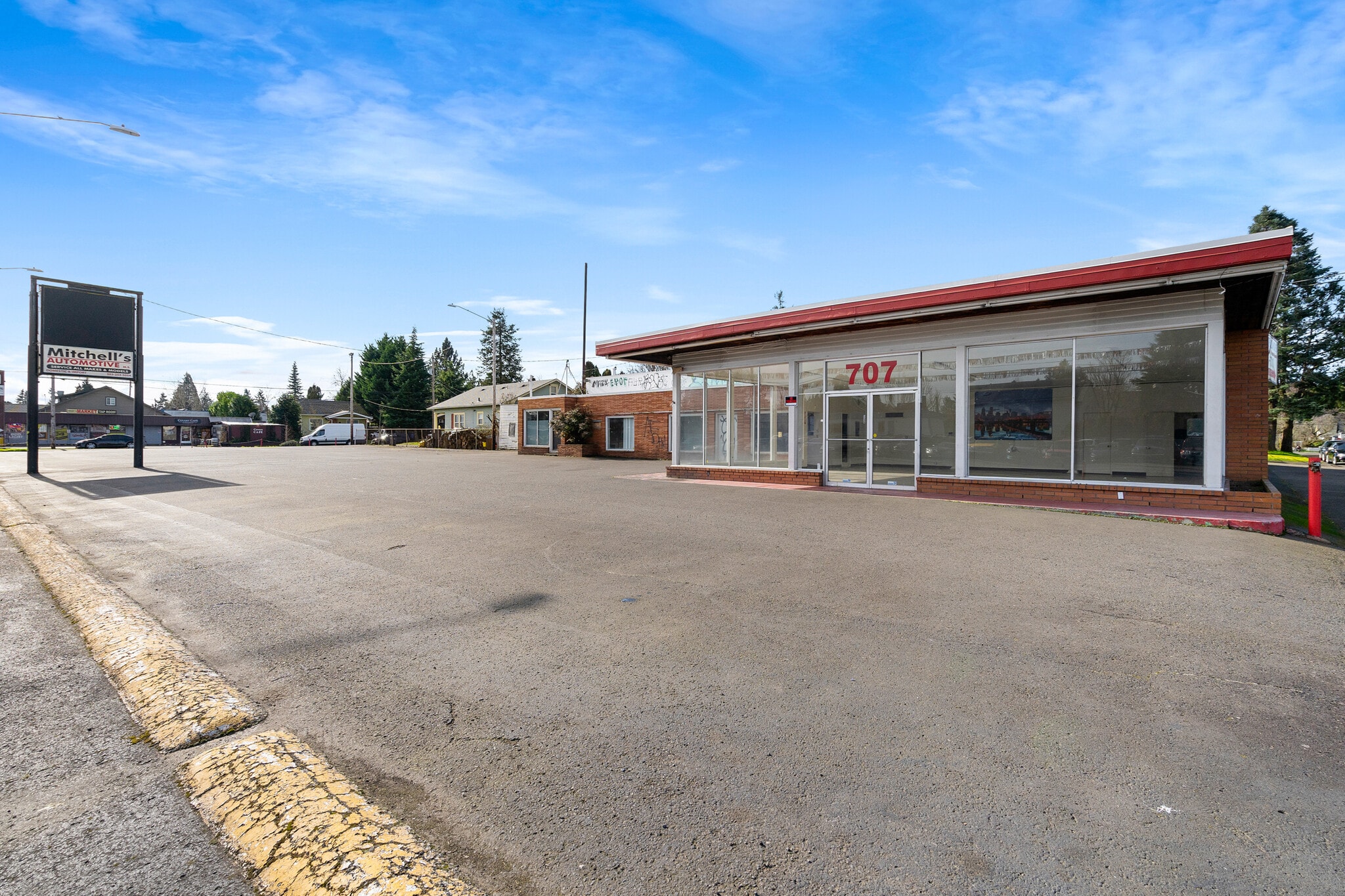 707 SE 82nd Ave, Portland, OR for lease Primary Photo- Image 1 of 12