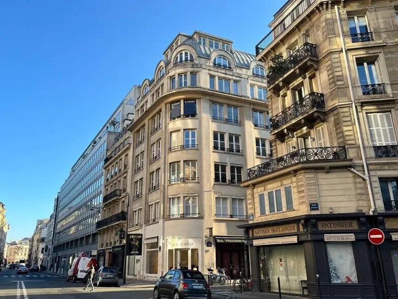 38 Rue Jean Mermoz, Paris à louer - Photo du bâtiment - Image 2 de 34