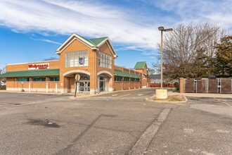 2215 Middle Country Rd, Centereach, NY for lease Building Photo- Image 2 of 10