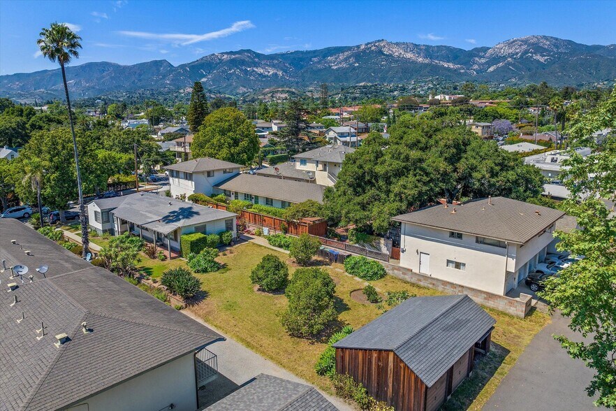 233 W Quinto St, Santa Barbara, CA à vendre - Aérien - Image 3 de 10