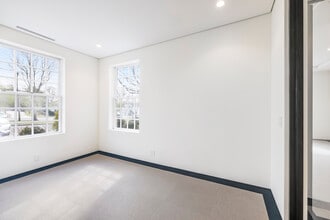 2200 Montauk Hwy, Bridgehampton, NY for lease Interior Photo- Image 2 of 4