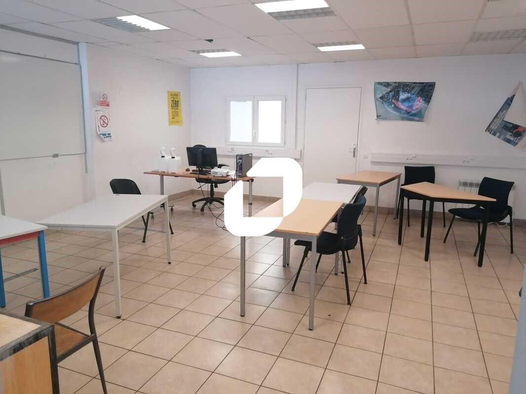 11 Rue Guy Moquet, Argenteuil for lease Building Photo- Image 1 of 11