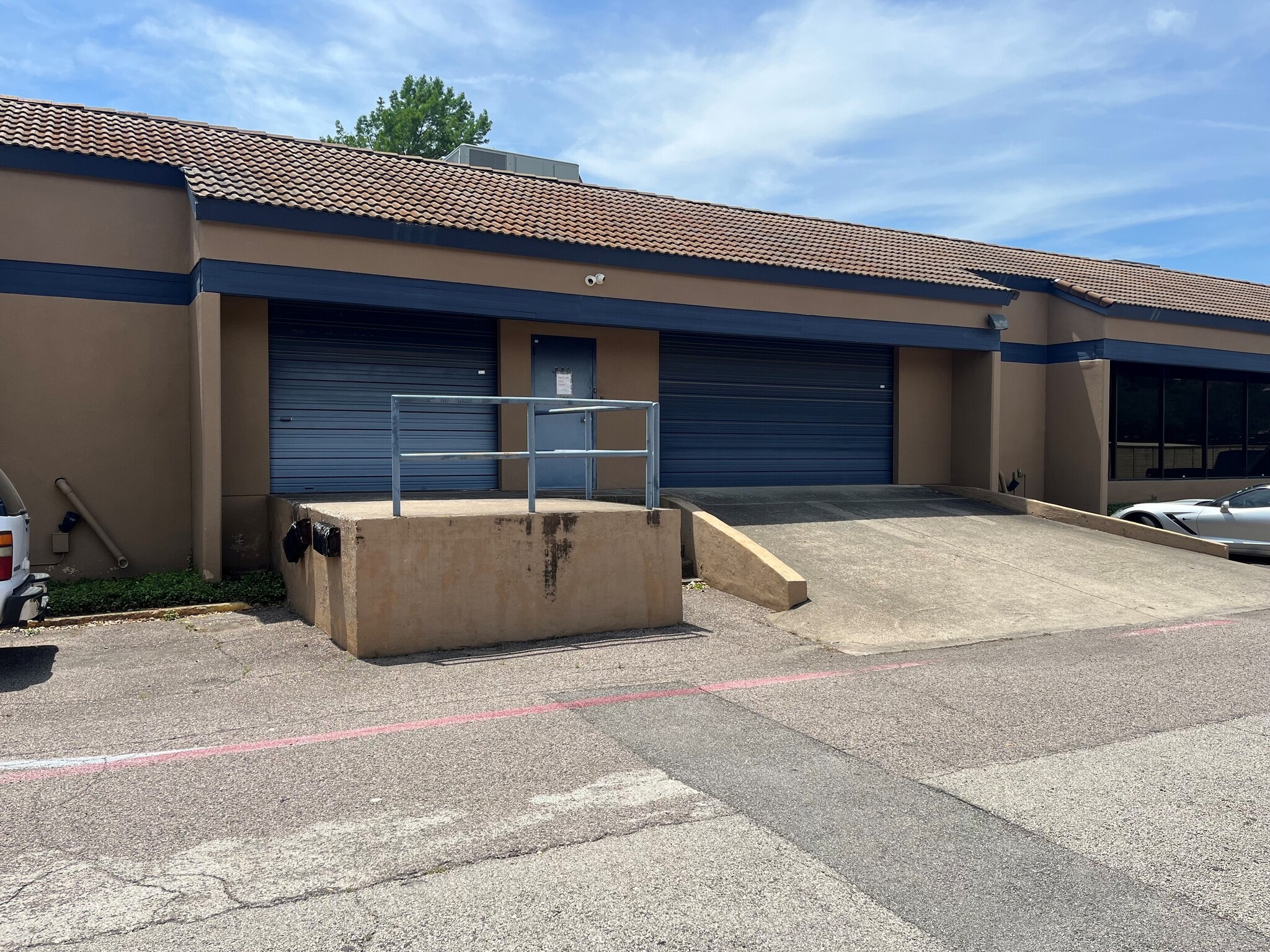 4851 Keller Springs Rd, Addison, TX for lease Building Photo- Image 1 of 5