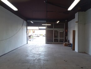 Retail in Reus, Tarragona for lease Interior Photo- Image 2 of 7
