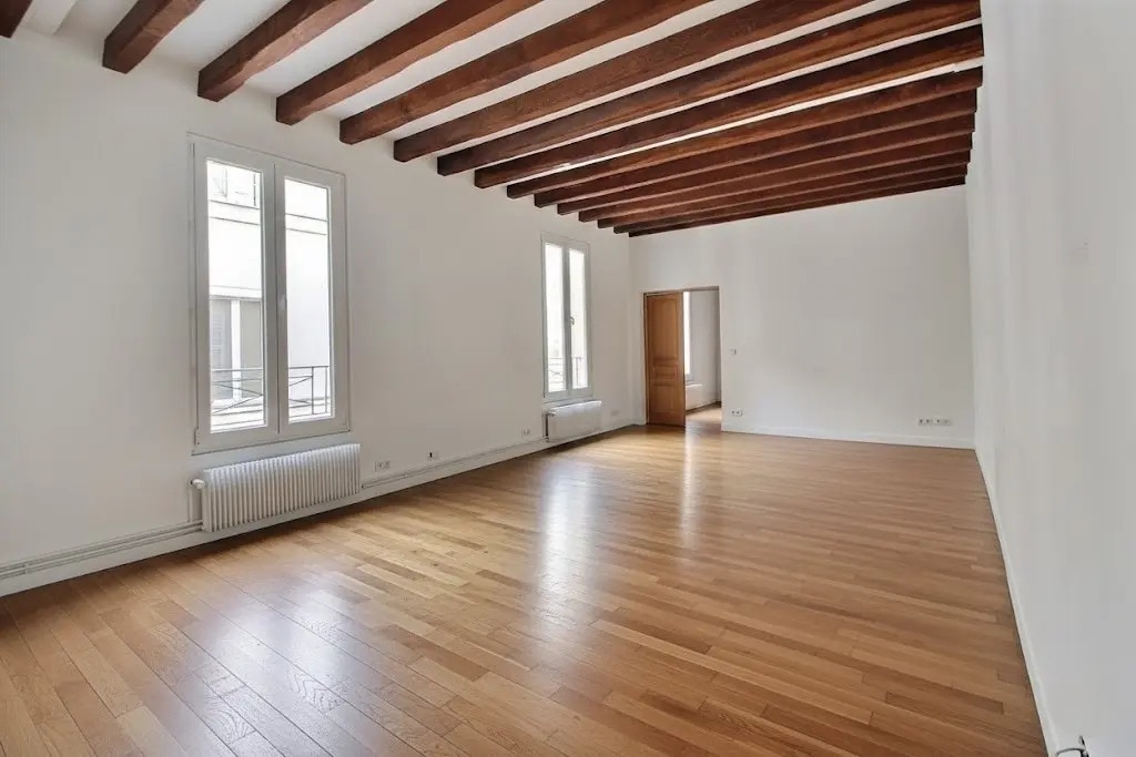 Office in Paris for lease Interior Photo- Image 1 of 9