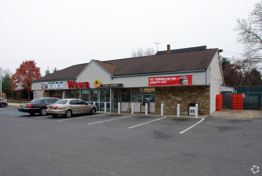 2300 Chichester Ave, Boothwyn, PA for sale - Primary Photo - Image 1 of 4