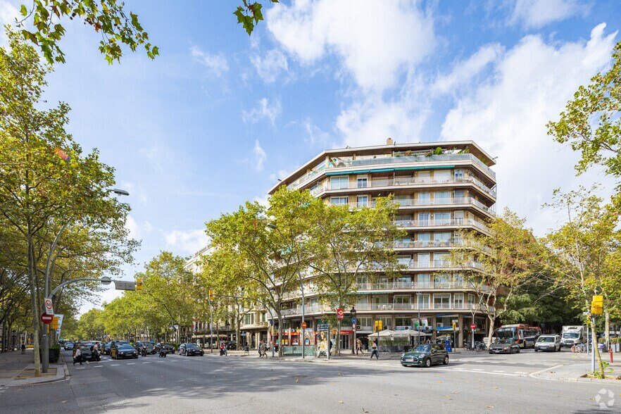 Gran Vía Corts Catalanes, 535, Barcelone, Barcelona à louer - Photo du bâtiment - Image 3 de 12