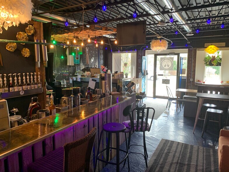 1630 Midland Beaver Rd, Industry, PA à louer - Photo du bâtiment - Image 3 de 14