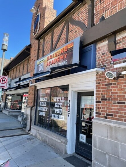 3415-3429 Main St, Kansas City, MO à louer - Photo du bâtiment - Image 3 de 6