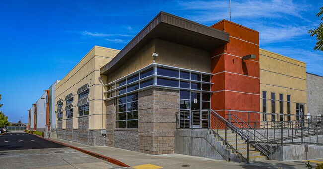 Plus de détails pour 8425 Carbide Ct, Sacramento, CA - Industriel à vendre