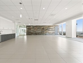 200 Spectrum Center Dr, Irvine, CA for lease Interior Photo- Image 1 of 15