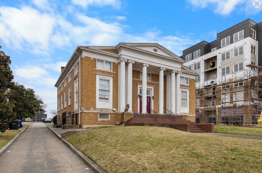 311 E Main St, Durham, NC à vendre - Photo du bâtiment - Image 2 de 11