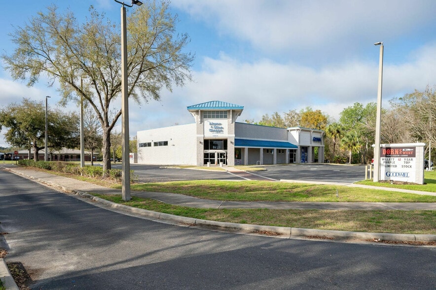 14451 W Newberry Rd, Newberry, FL à louer - Photo du bâtiment - Image 2 de 13