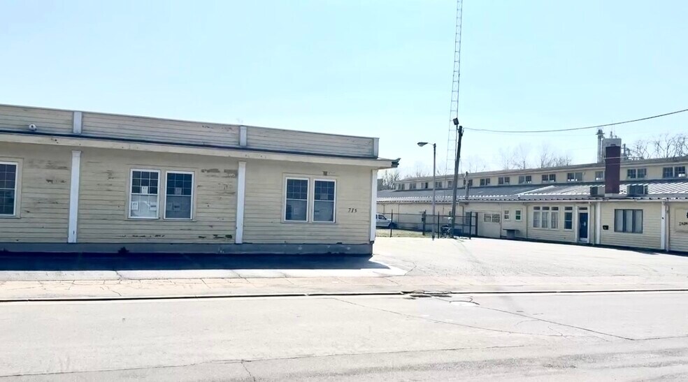 711 Sheridan St, Richmond, IN à vendre - Photo du bâtiment - Image 2 de 27