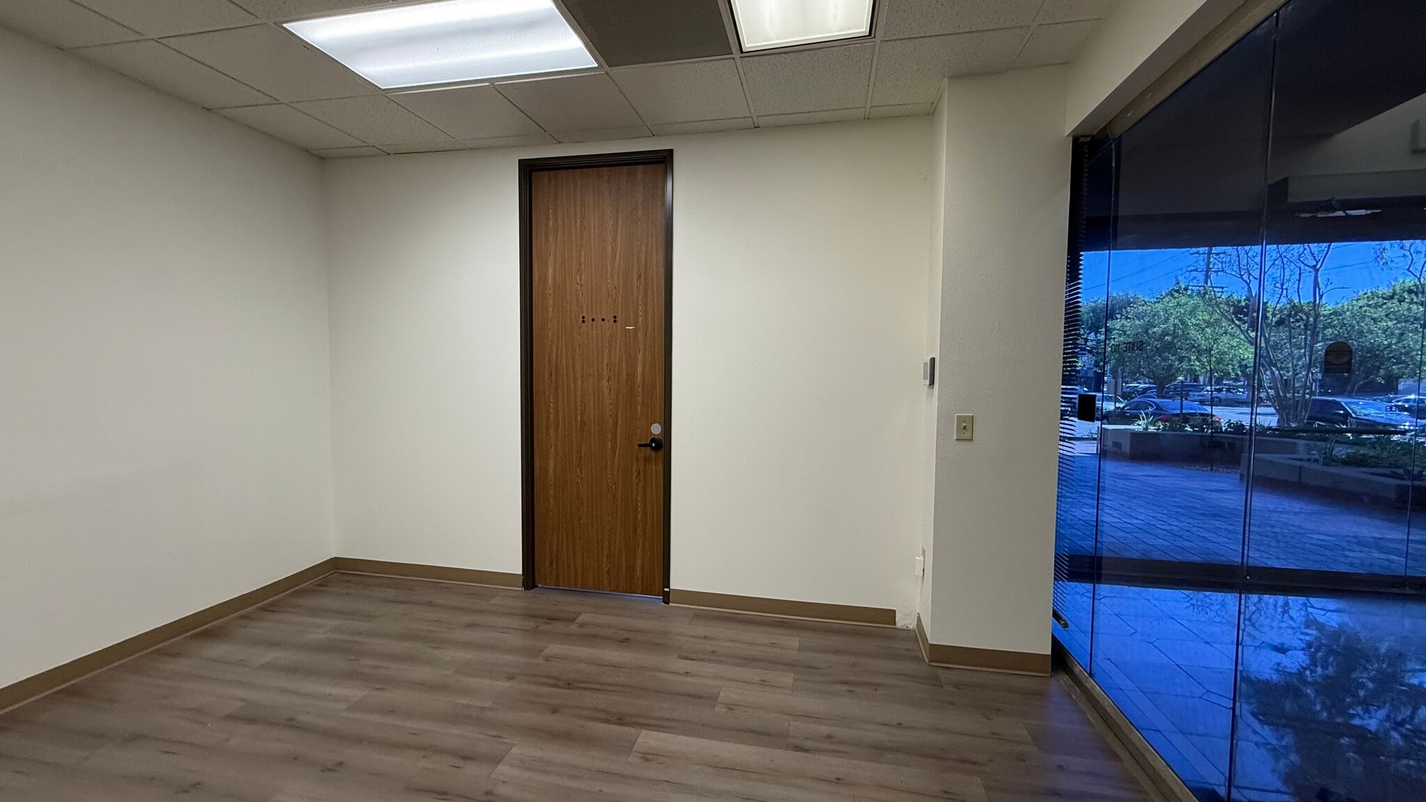 1225 W 190th St, Gardena, CA à louer Photo intérieure- Image 1 de 16