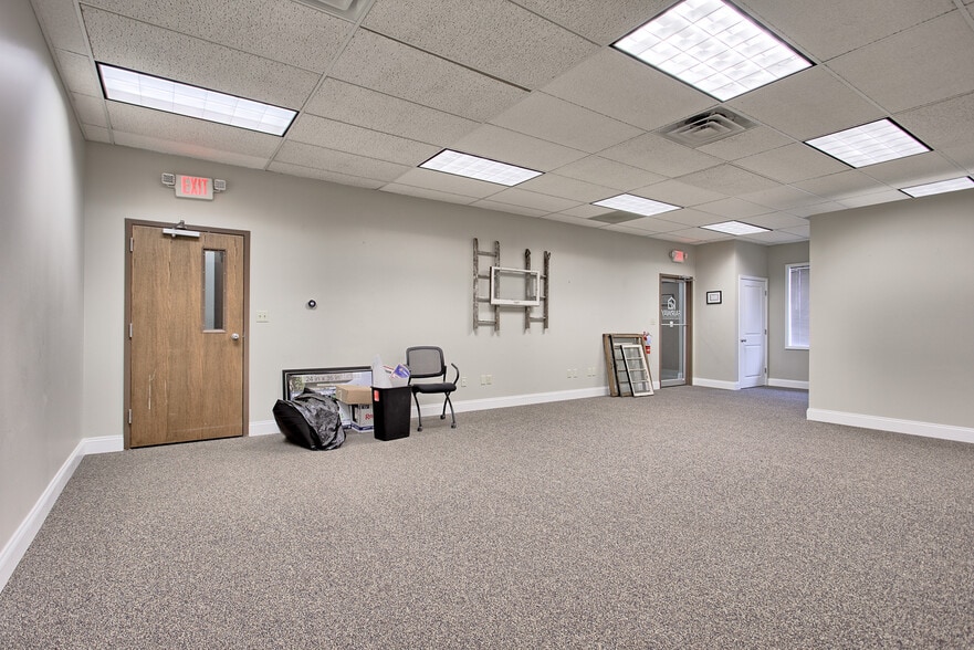 3 Club Centre Ct, Edwardsville, IL for lease - Building Photo - Image 3 of 15