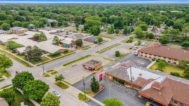 More details for 3307 Davenport Ave, Saginaw, MI - Retail for Auction