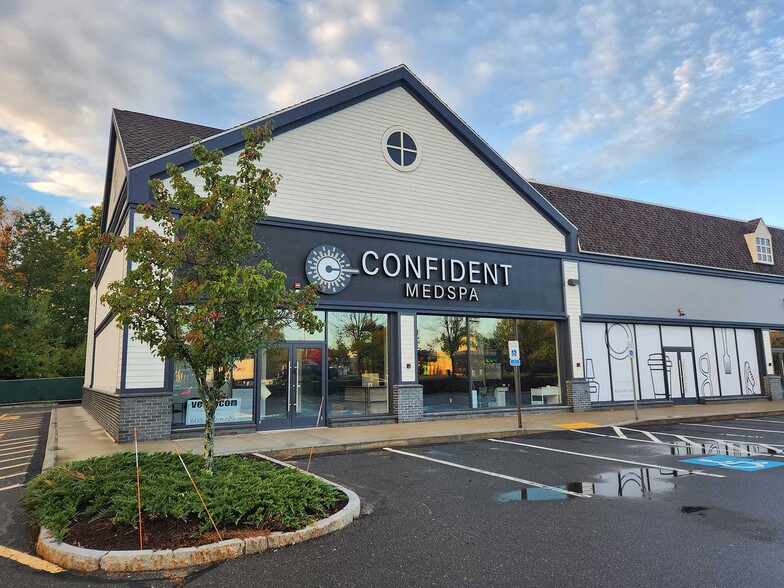 15-31 Fresh River Rd, Epping, NH for lease - Primary Photo - Image 1 of 3