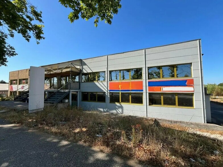 Boulevard De L'Europe, Vitrolles for lease - Building Photo - Image 3 of 6