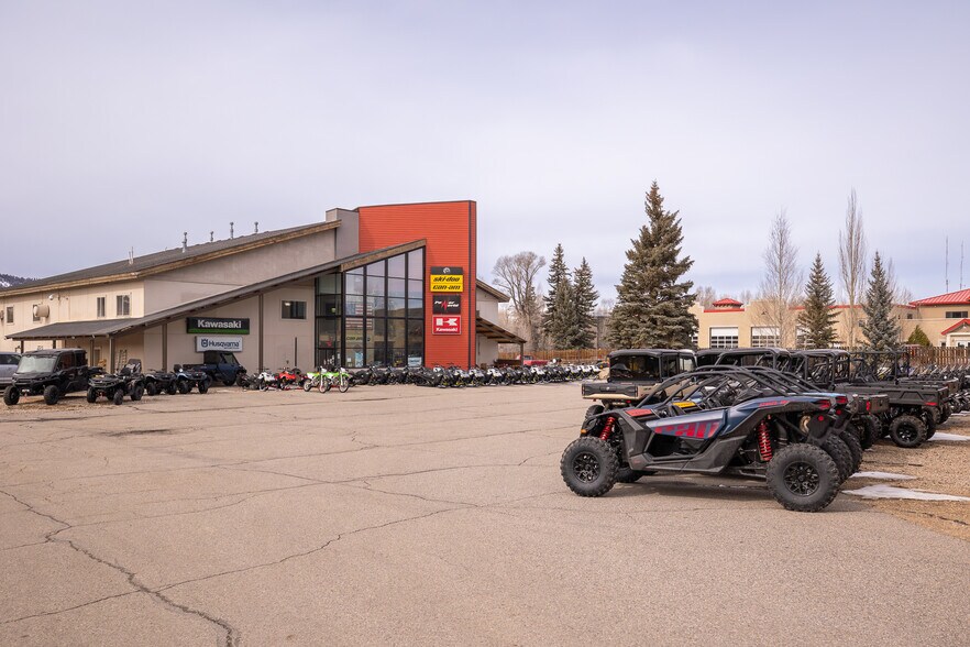 61000 Us Highway 40, Granby, CO à vendre - Photo du bâtiment - Image 2 de 15