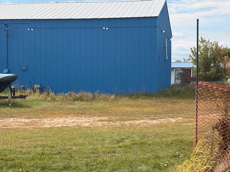 1000 W Main St, Merrill, WI à vendre - Photo du bâtiment - Image 2 de 10