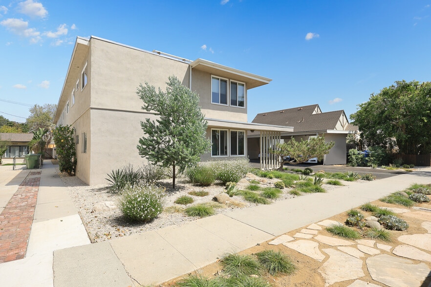3025 Glenhurst Ave, Los Angeles, CA for sale - Building Photo - Image 2 of 17