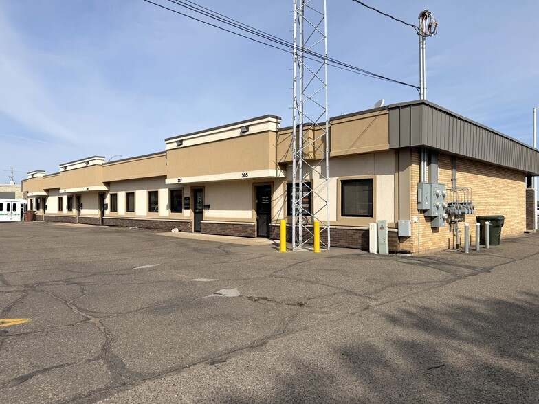 305-317 Washington St, Brainerd, MN for lease - Building Photo - Image 3 of 7