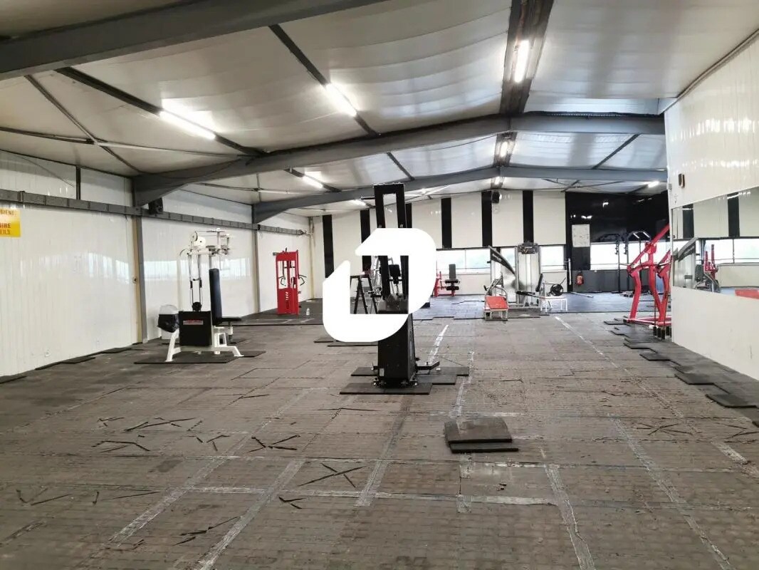 Office in Neuilly-sur-Marne for lease Interior Photo- Image 1 of 8