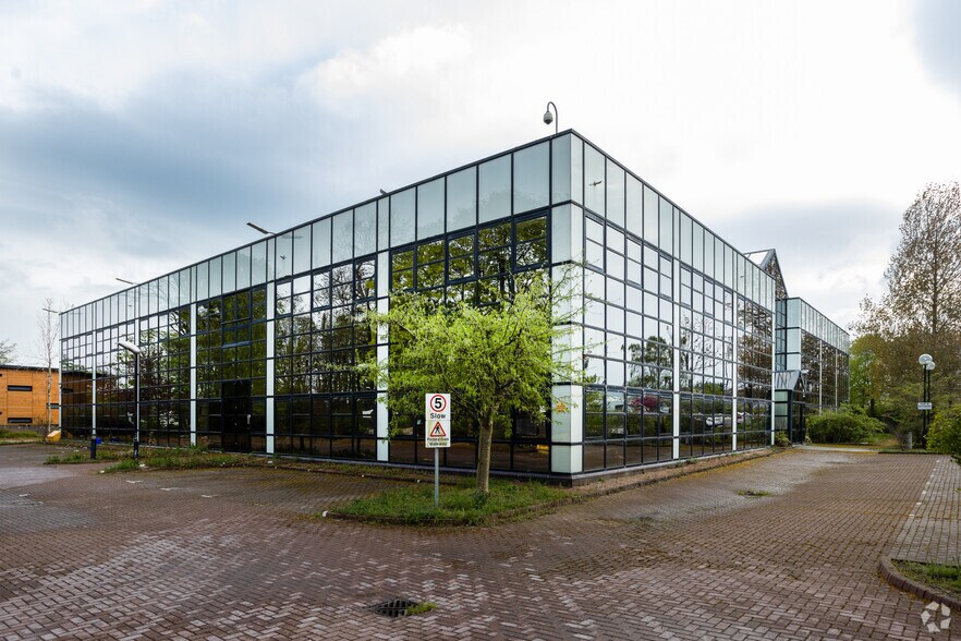Stoneywood Gate, Dyce for sale - Building Photo - Image 1 of 4