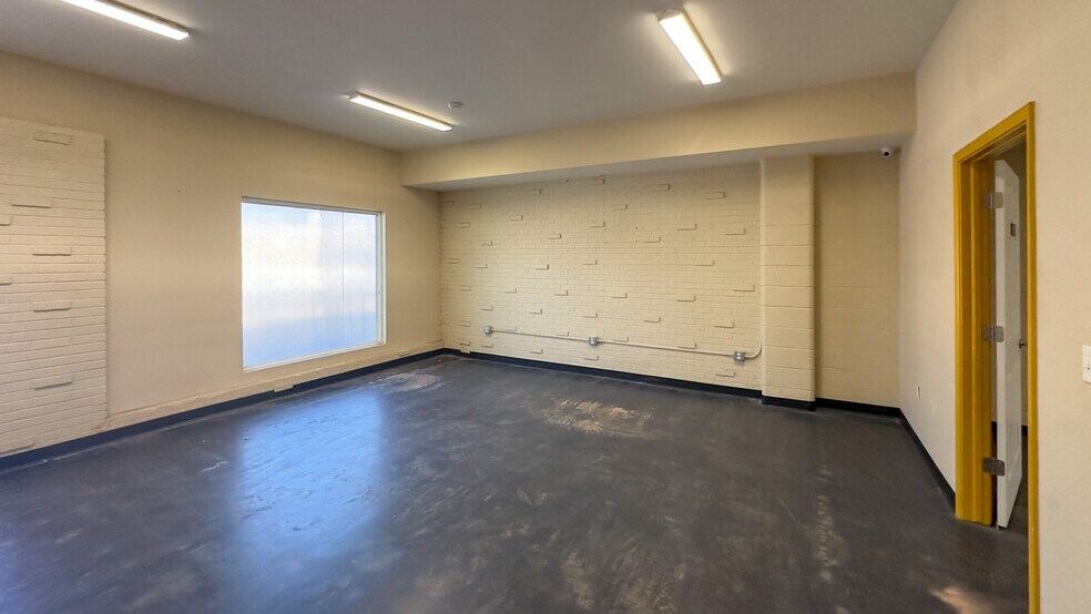 1228 Wyoming Ave, El Paso, TX à louer - Photo du bâtiment - Image 2 de 6