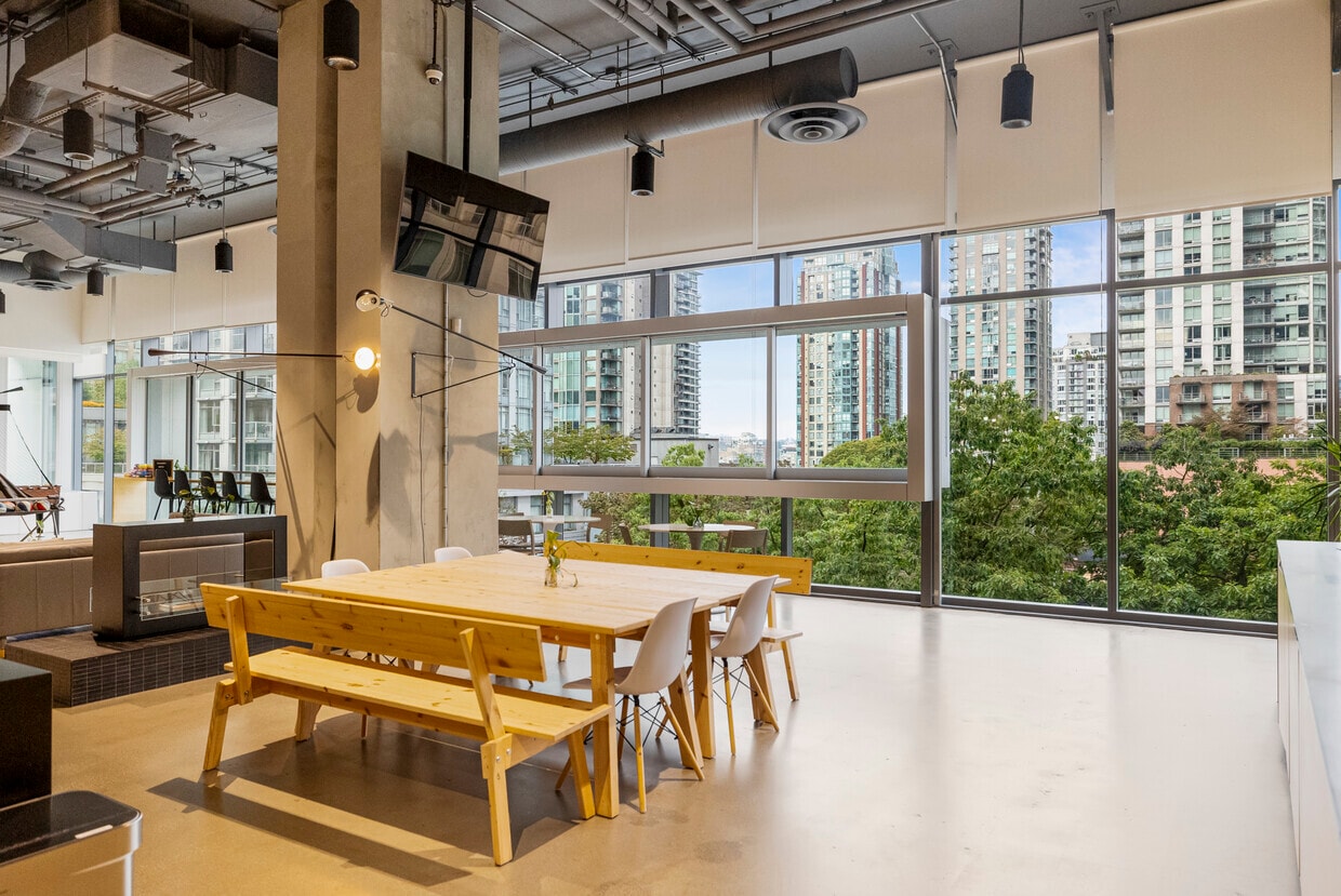 777 Richards St, Vancouver, BC à louer Photo intérieure- Image 1 de 10