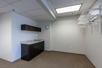 233 A St, San Diego, CA à vendre Photo intérieure- Image 2 de 5