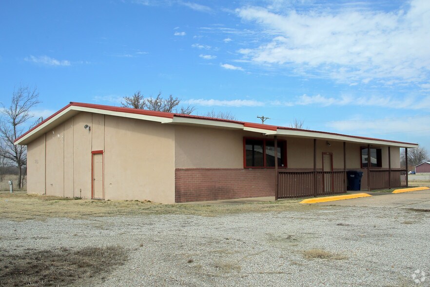 1130 E St SW, Miami, OK à vendre - Photo principale - Image 1 de 1