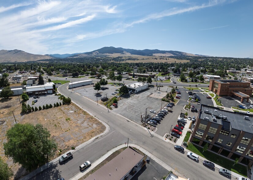 3521 Brooks St, Missoula, MT à vendre - Photo du bâtiment - Image 2 de 11
