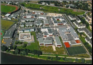 Allée De Giverny, Croissy-sur-Seine, YVE - AERIAL  map view
