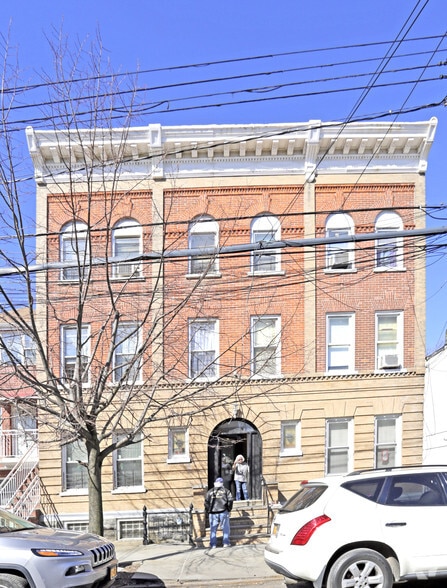 22-14-22-16 120th St, College Point, NY for sale - Building Photo - Image 2 of 5
