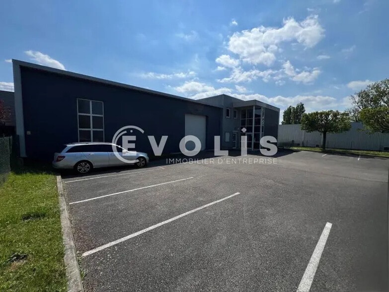 Local d'activités dans Trévoux à vendre - Photo du bâtiment - Image 3 de 14