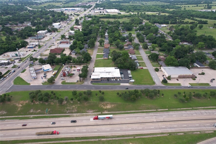 200 Shannon Rd W, Sulphur Springs, TX for lease - Building Photo - Image 3 of 30