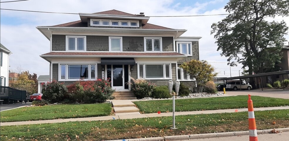 611 S Capitol Ave, Lansing, MI for lease - Building Photo - Image 1 of 9