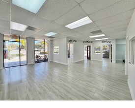 2540 Metrocentre Blvd, West Palm Beach, FL for lease Interior Photo- Image 1 of 21