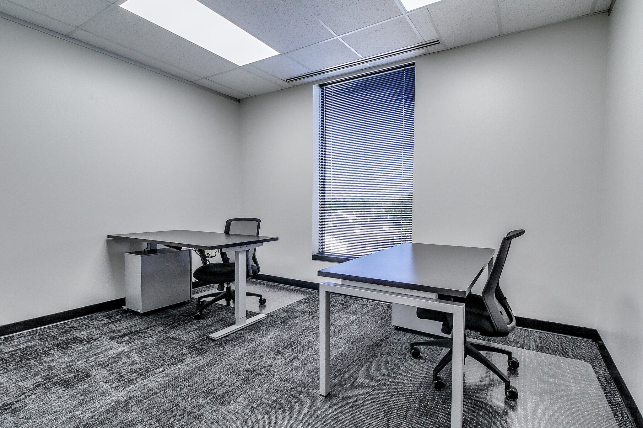 3030 NW Expressway, Oklahoma City, OK for lease Building Photo- Image 1 of 2