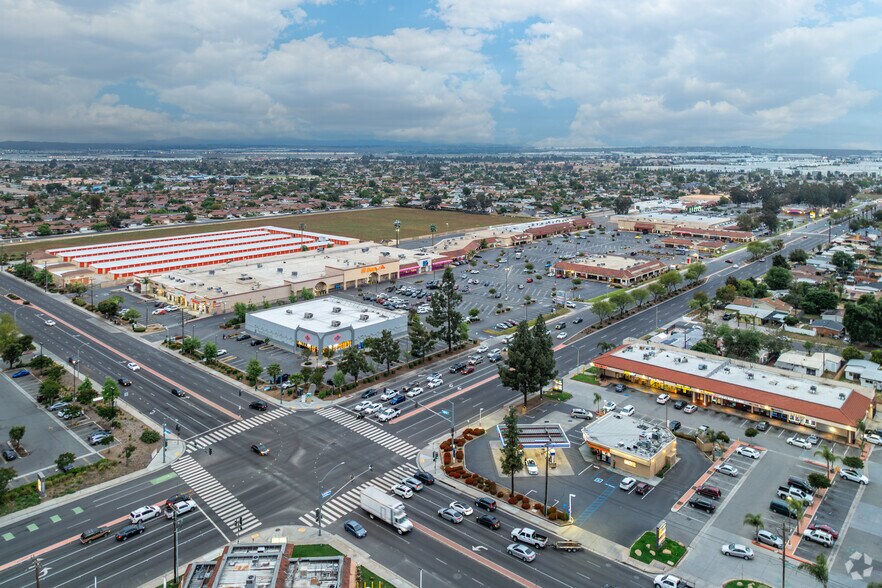 24991 Alessandro Blvd, Moreno Valley, CA à louer - Aérien - Image 2 de 14