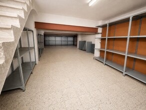 Retail in Manresa, Barcelona for lease Interior Photo- Image 2 of 6