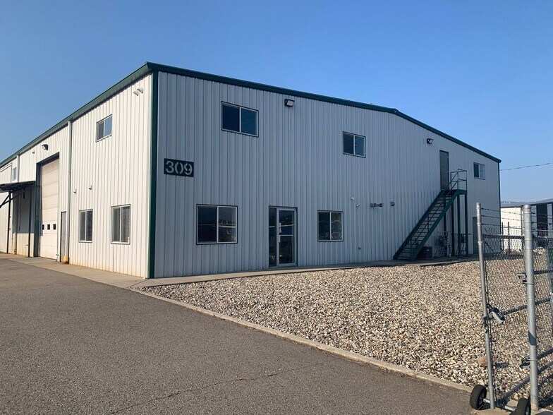 309 Carion Rd, Kelowna, BC à vendre - Photo principale - Image 1 de 1