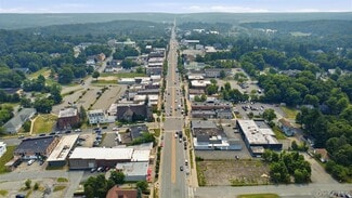 Plus de détails pour 452 Broadway, Monticello, NY - Commerce de détail à vendre