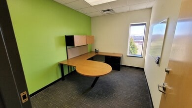 10 Strecker Rd, Ellisville, MO à louer Photo intérieure- Image 2 de 2